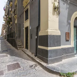 Holiday home Dimore Sangiuliano Catania